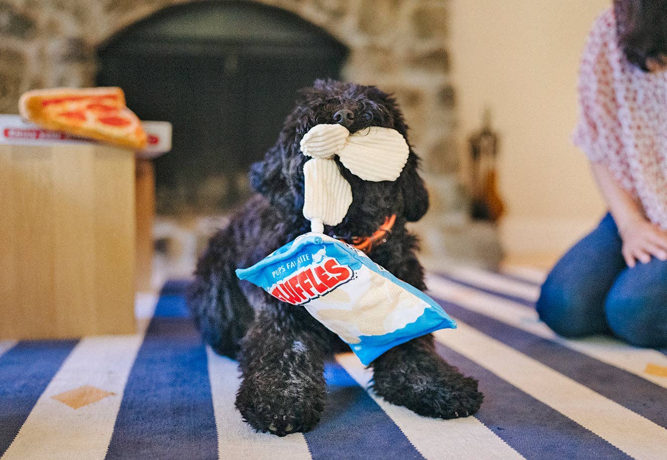 P.L.A.Y Fluffles Chips pivelegetøj
