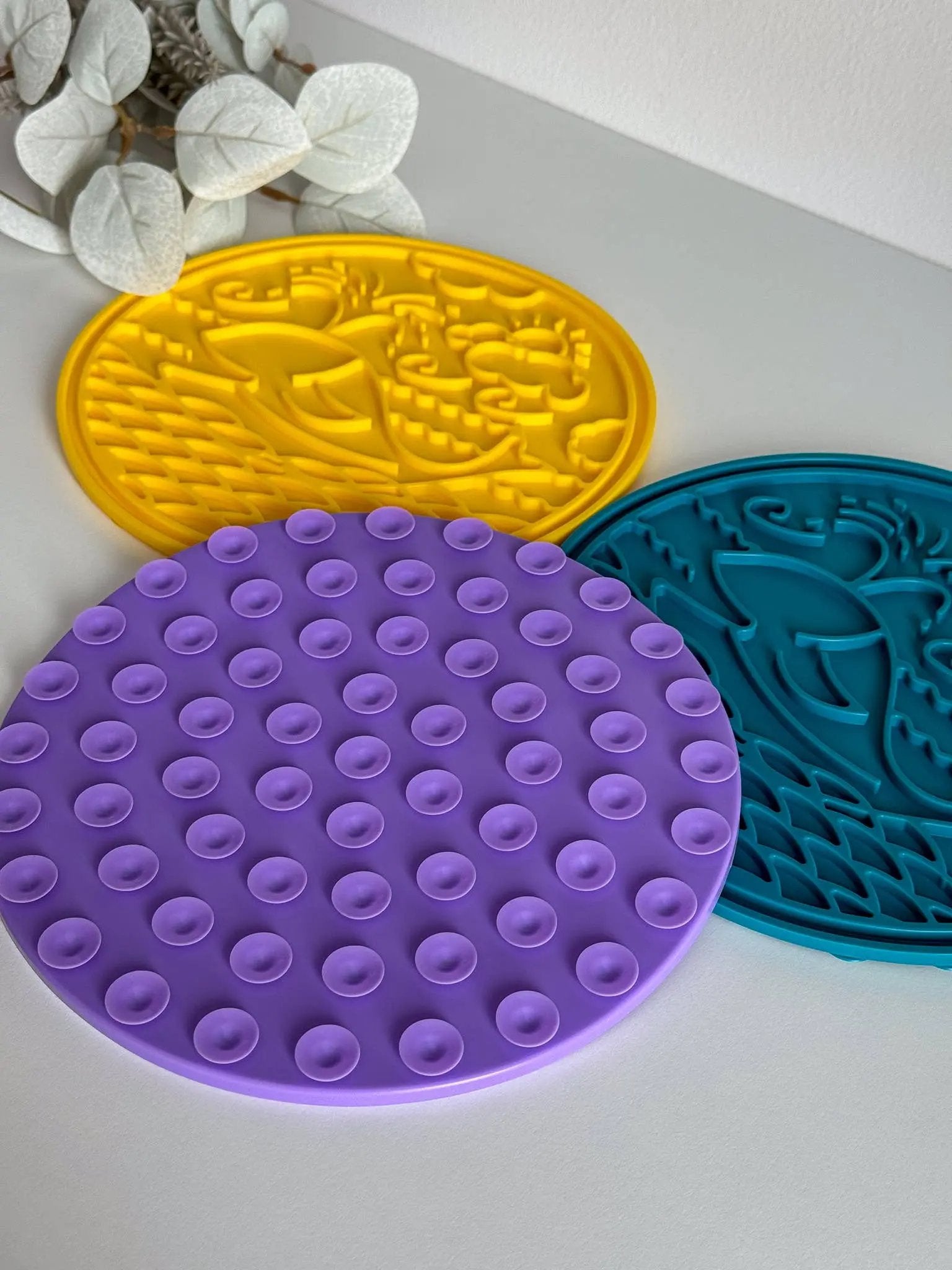 Hval slikkemåtte m. sugekop til hunde og katte - Dapple