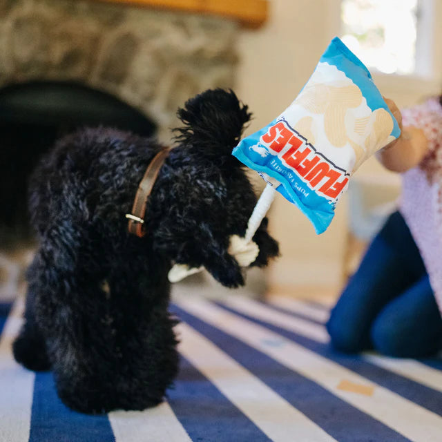 P.L.A.Y Fluffles Chips pivelegetøj